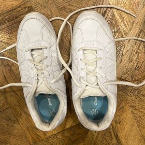 Smart fit sneakers sz 1 1/2